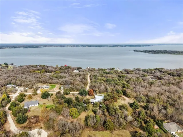 $380,000 | 856 Southeast County Road 3048, Corsicana, TX 75109