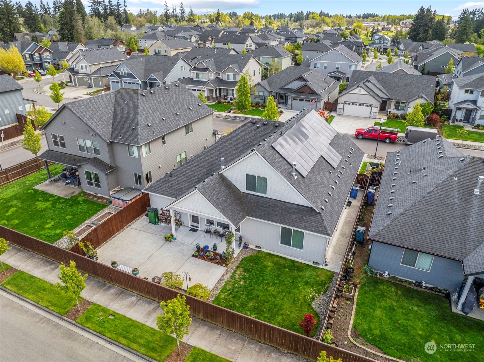 4578 North Noble Loop Ridgefield, WA 98642 - Photo 38 of 40 an aerial view of multiple houses with yard