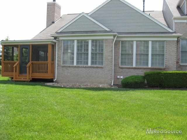 3700 Tremonte Circle Rochester, MI 48306 - Photo 3 of 18 31154200-2.JPG