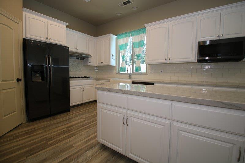 153 North Kings Drive Reedley, CA 93654 - Photo 19 of 53 Gallery Image 19