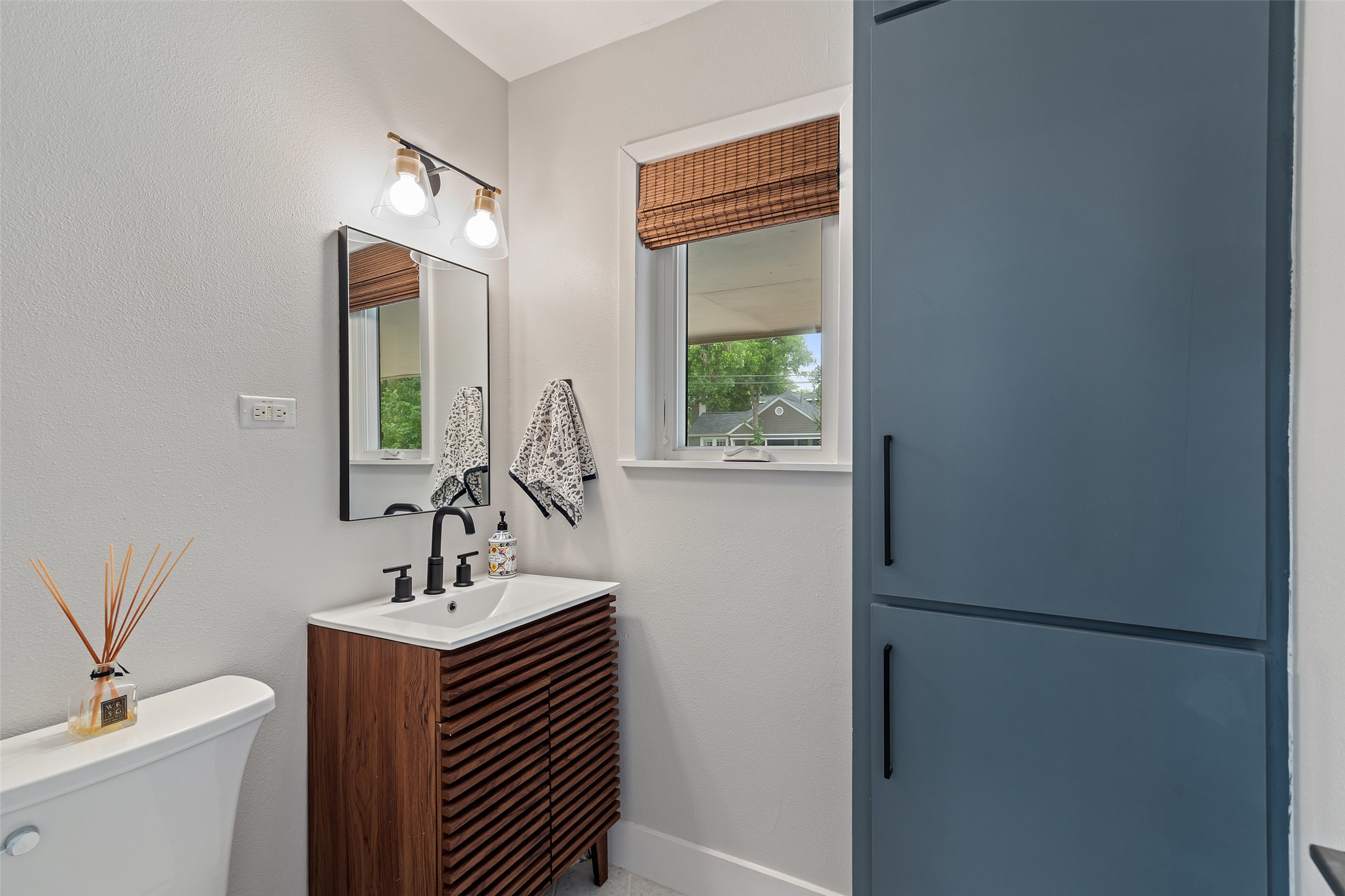 1254 South Church Street Georgetown, TX 78626 - Photo 18 of 31