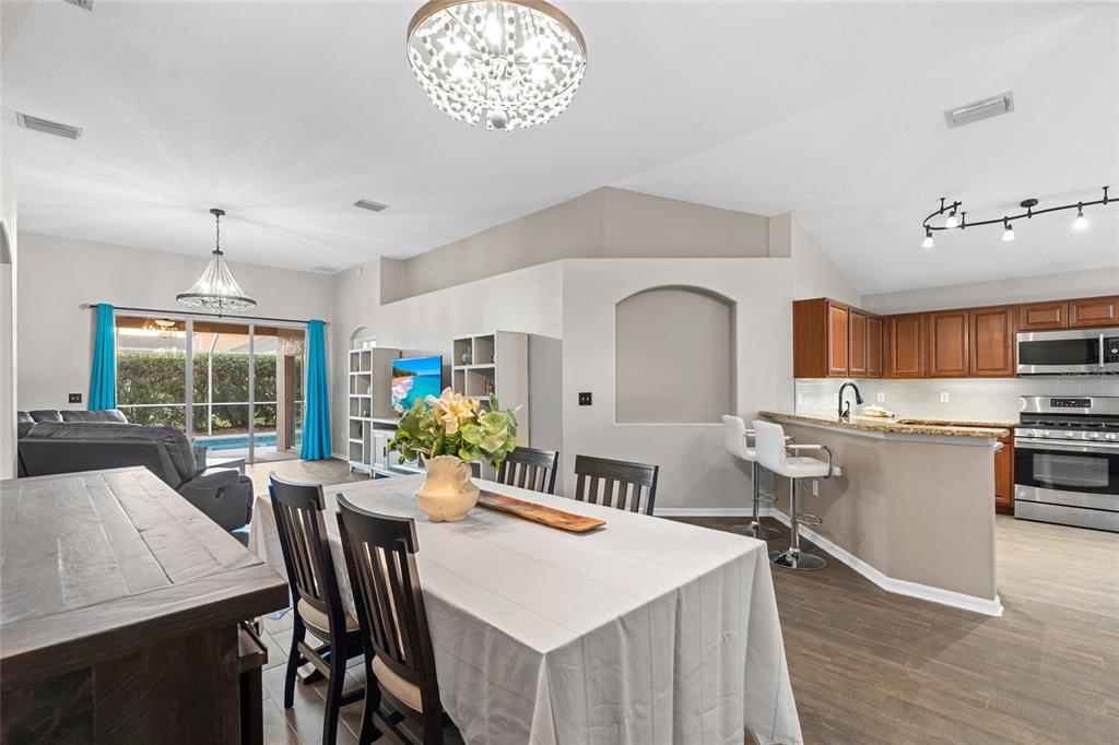 6006 Chellas Court Lutz, FL 33558 - Photo 17 of 61