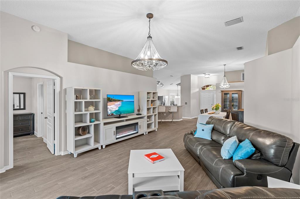 6006 Chellas Court Lutz, FL 33558 - Photo 22 of 61