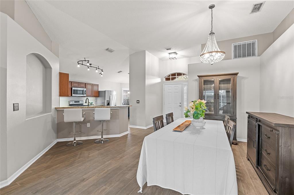 6006 Chellas Court Lutz, FL 33558 - Photo 6 of 61