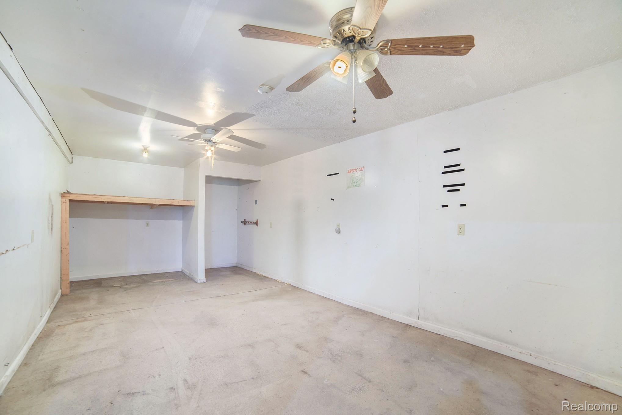 5811 Edgar Road Clarkston, MI 48346 - Photo 32 of 46 5811 Edgar Rd - Photo (32).jpg