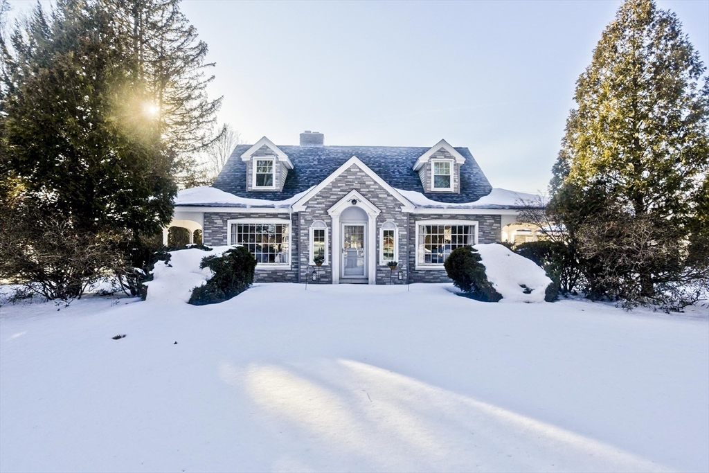 133 Middle Street Hadley, MA 01035 - Photo 2 of 41 Gallery Image 2
