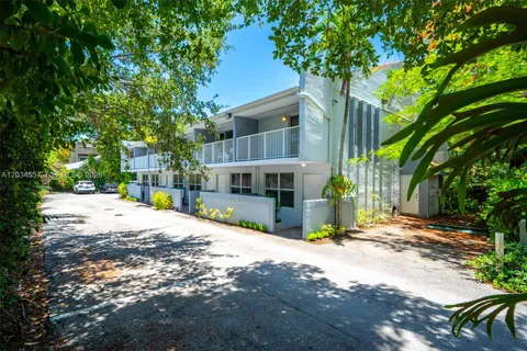 $425,000 | 3025 Mary Street, Unit 1, Miami, FL 33133
