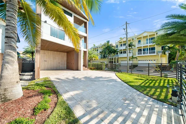 $16,500 | 5601 North Ocean Drive, Unit 5601, Hollywood, FL 33019