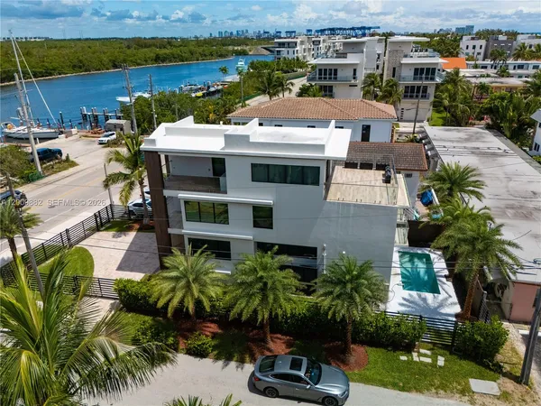 $16,500 | 5601 North Ocean Drive, Unit 5601, Hollywood, FL 33019