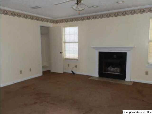 816 Willow Point, Unit 4 Anniston, AL 36206 - Photo 8 of 17