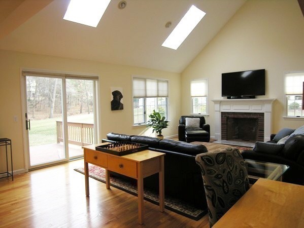 470 Chestnut Street Needham, MA 02492 - Photo 5 of 26 Gallery Image 5