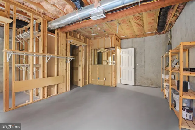 a view of an entrance of the house