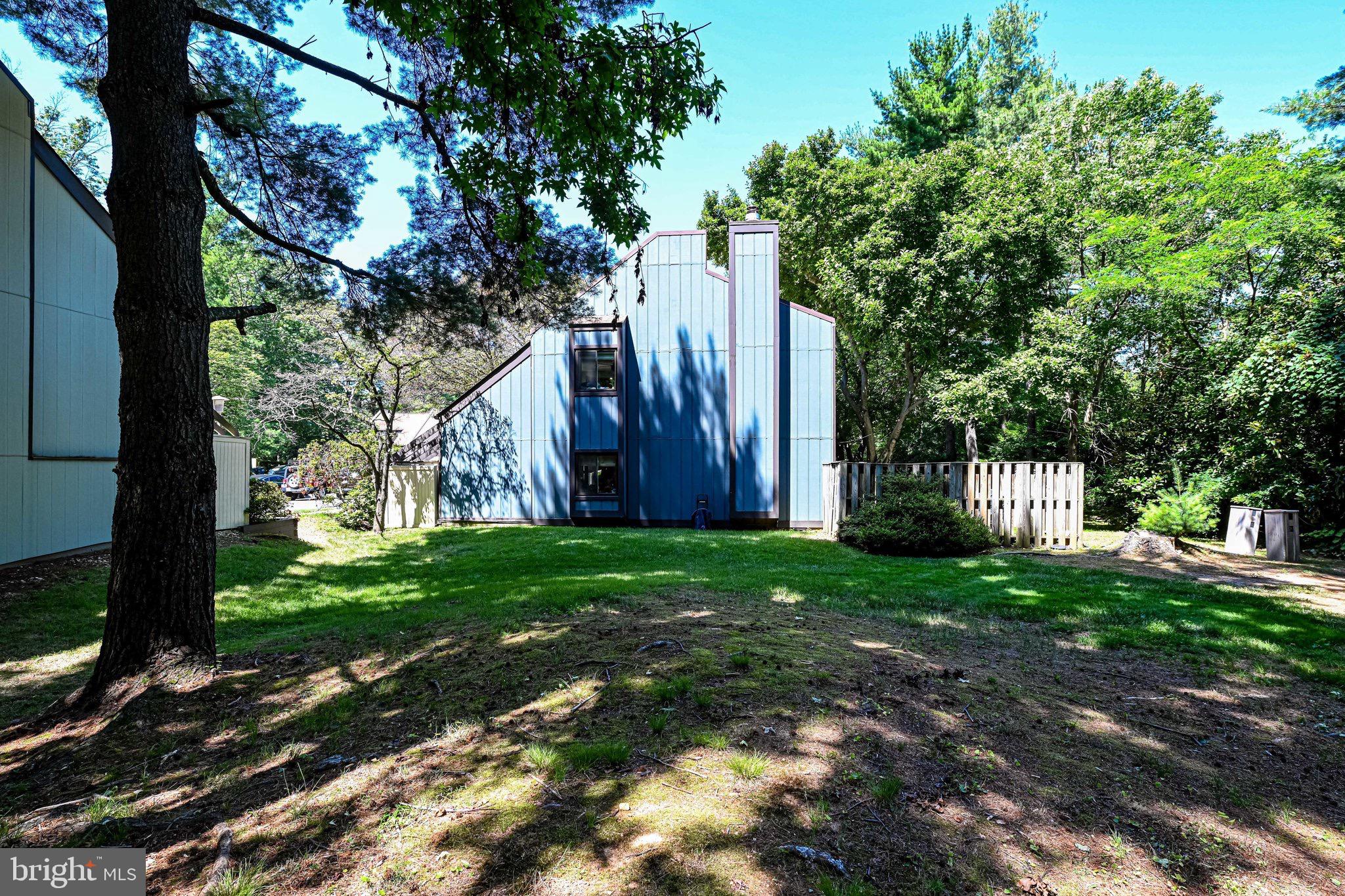 11064 Saffold Way Reston, VA 20190 - Photo 4 of 51 Gallery Image 4