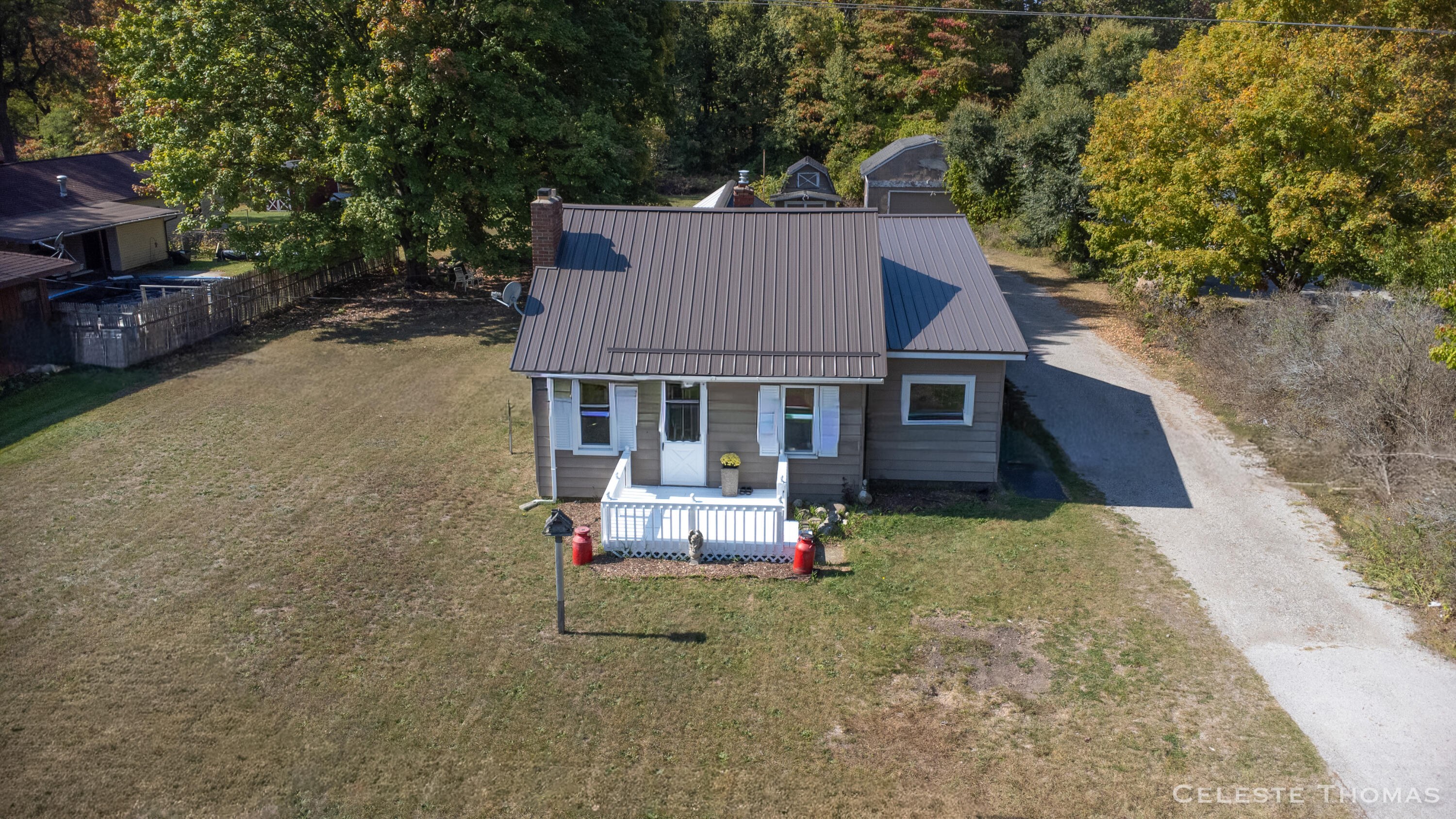1641 North Buys Road Muskegon, MI 49445 - Photo 2 of 42 DJI_0048