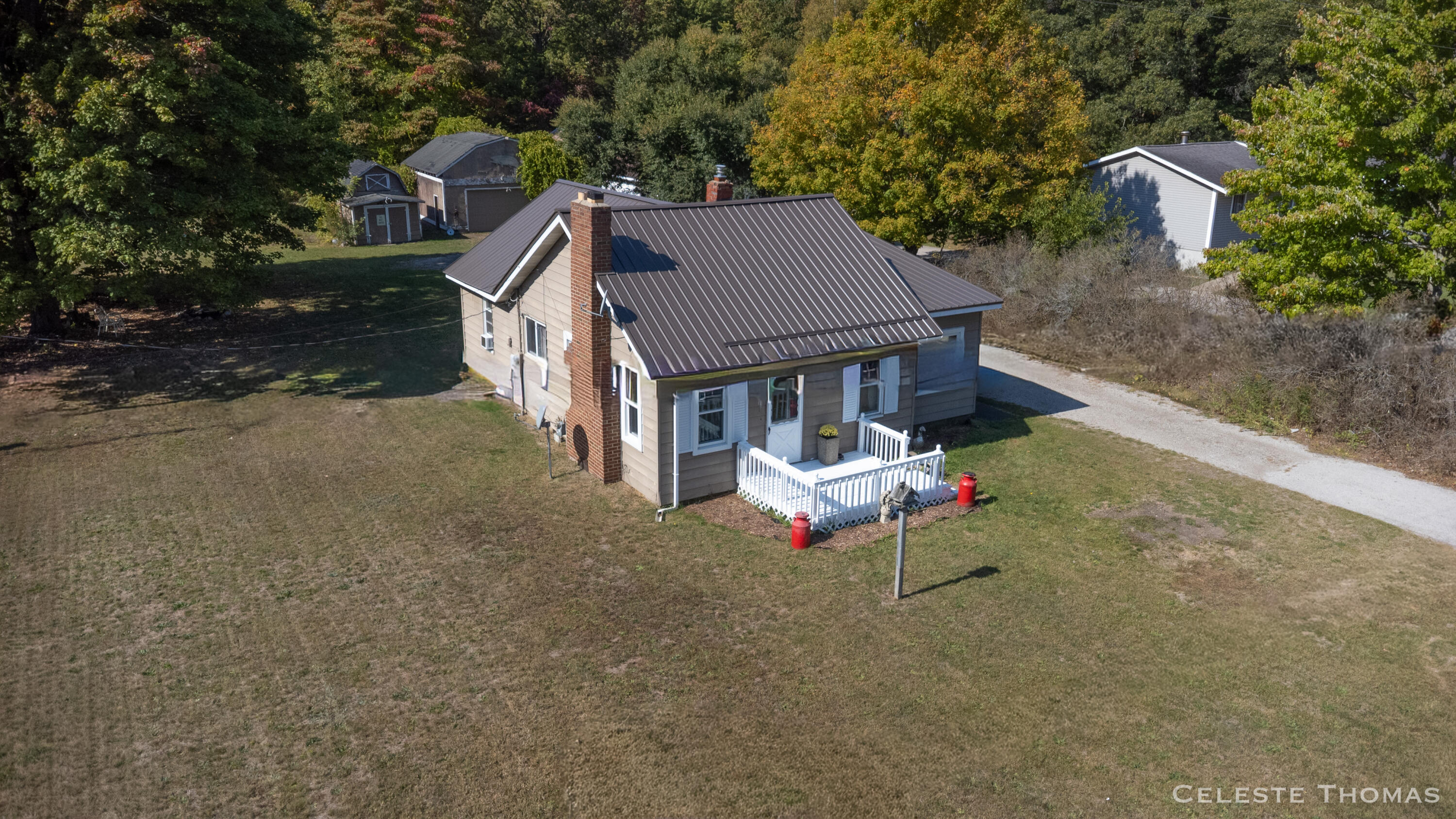 1641 North Buys Road Muskegon, MI 49445 - Photo 3 of 42 DJI_0049