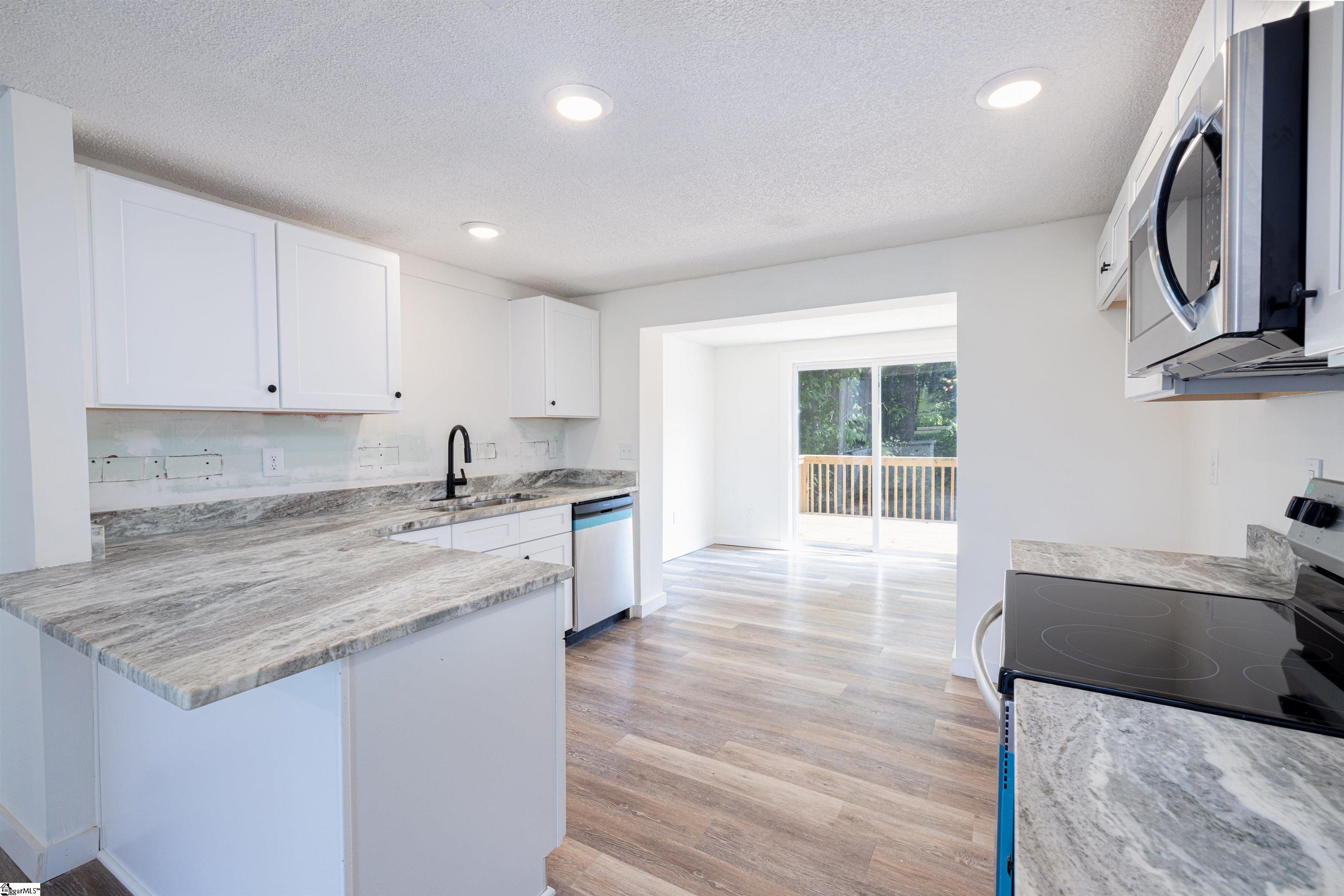 271 Lecroy Road Walhalla, SC 29691 - Photo 4 of 19 Gallery Image 4