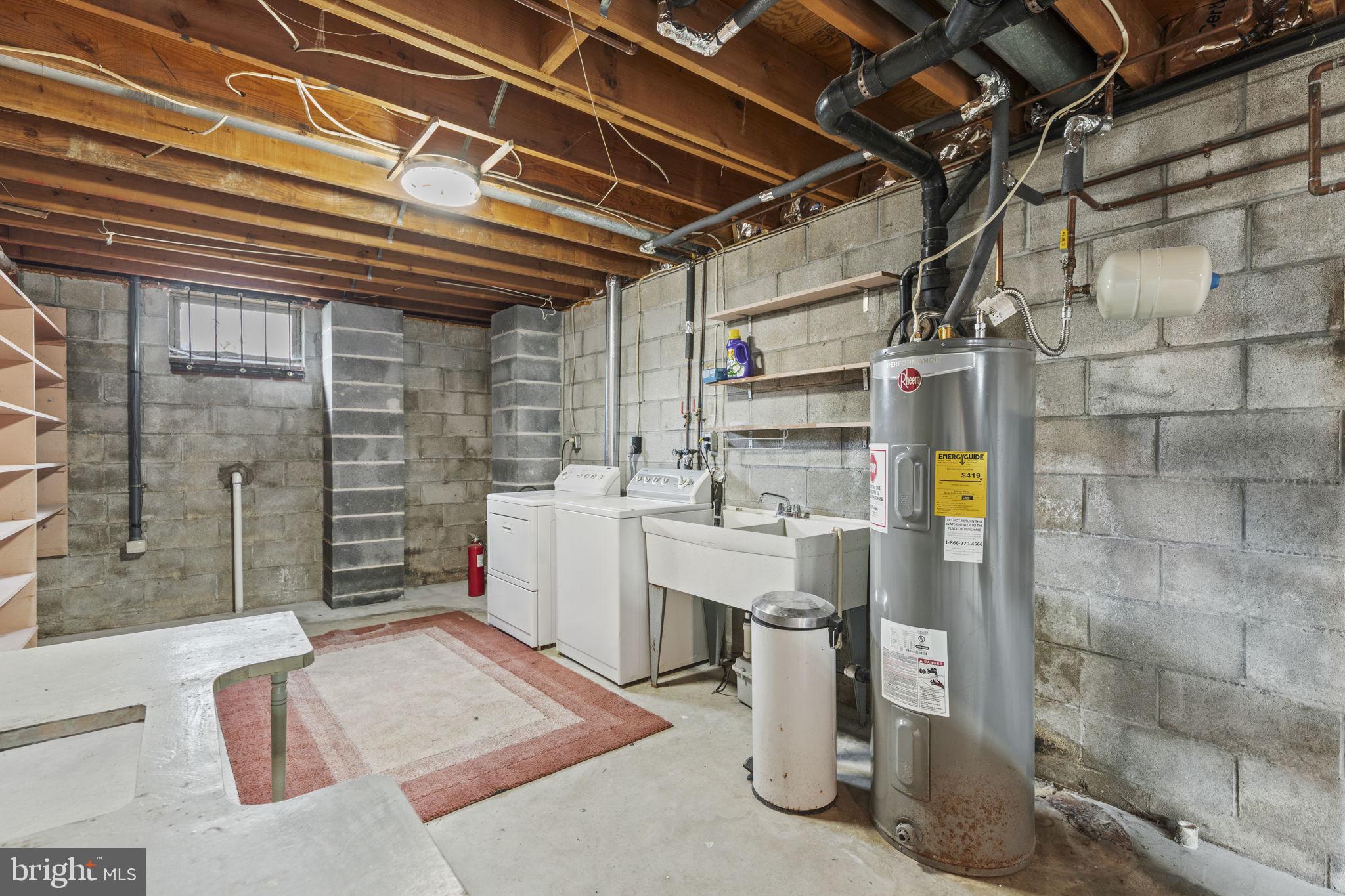413 Magnolia Road Edgewood, MD 21040 - Photo 27 of 49 a utility room with dryer and washer