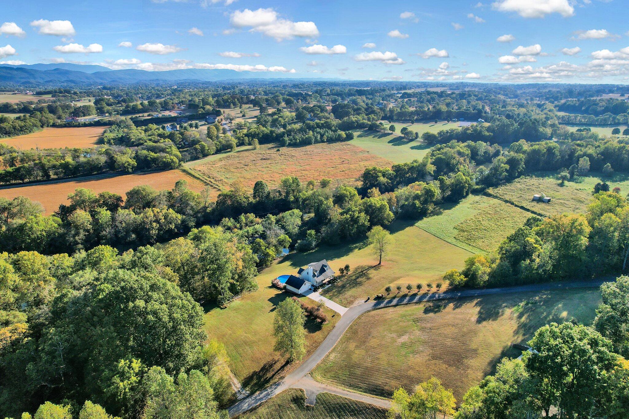 241 Kings Grant Road Maryville, TN 37804 - Photo 21 of 74 22-web-or-mls-DJI_0327