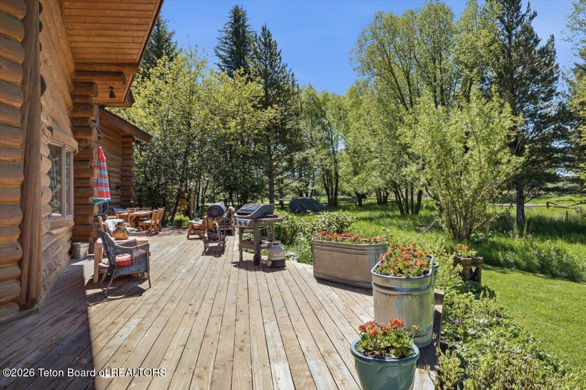 2450 North Fish Creek Road Wilson, WY 83014 - Photo 14 of 40 South facing deck