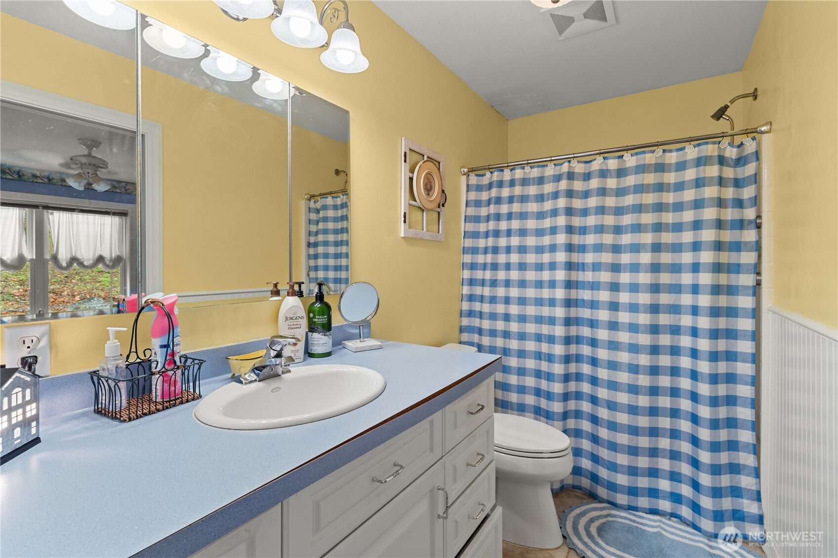 70 Rim View Place Hoodsport, WA 98548 - Photo 14 of 35