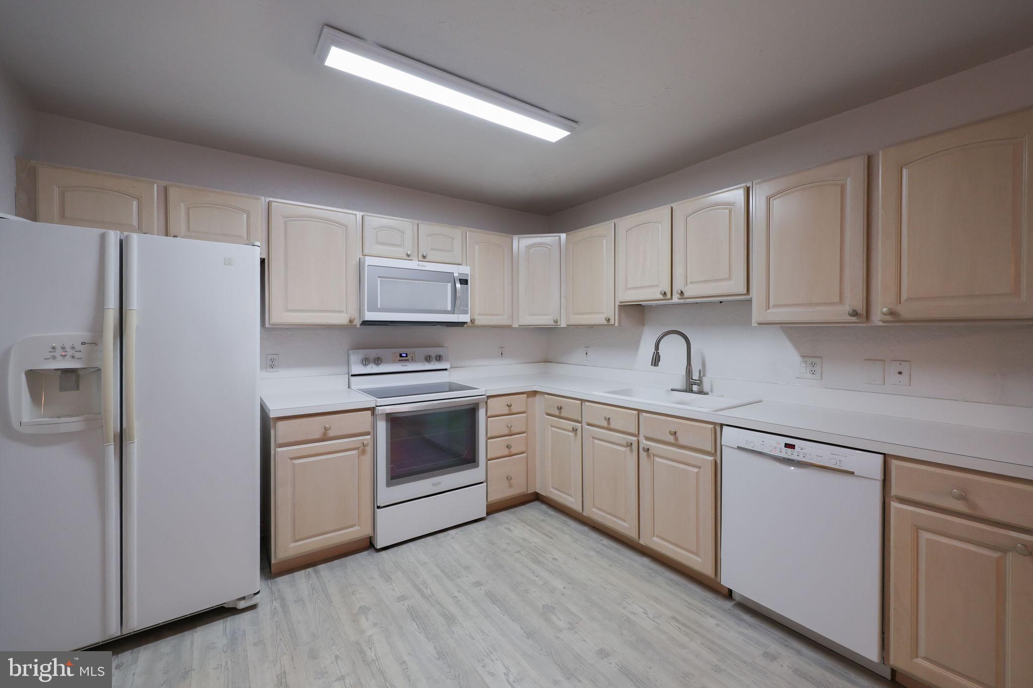 55 Westview Manor York, PA 17408 - Photo 8 of 30