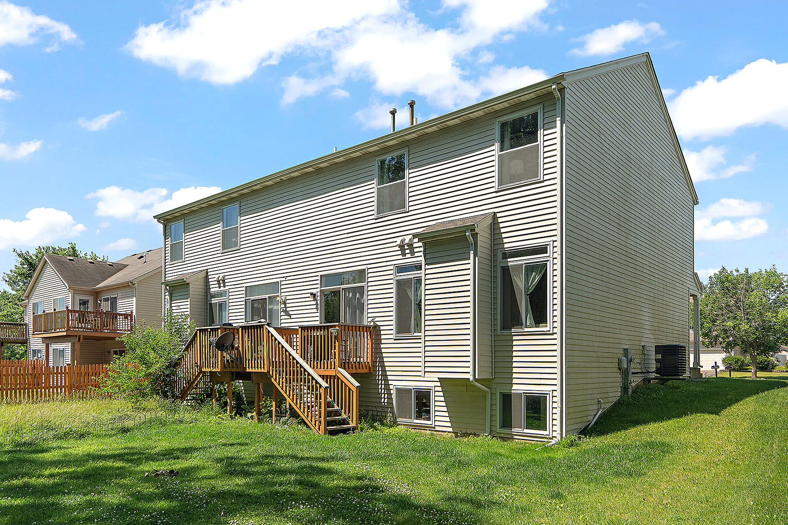 1526 Peachtree Lane Lockport, IL 60441 - Photo 21 of 28 a view of a house with backyard