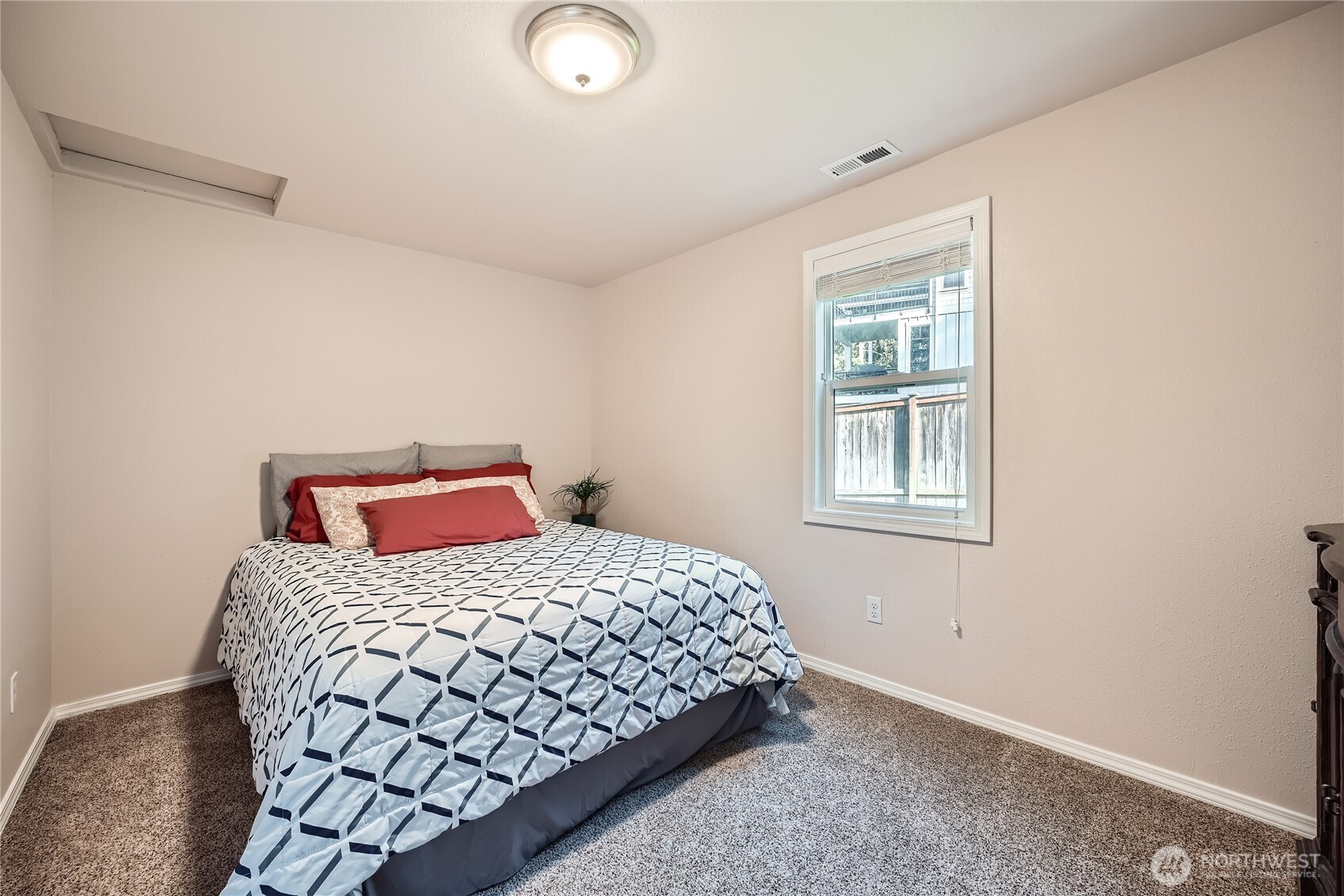 12418 West Clear Lake Road East Eatonville, WA 98328 - Photo 15 of 34