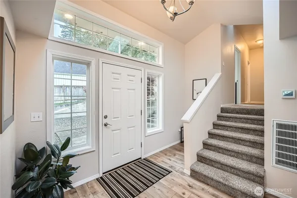 $1,195,000 | 12418 West Clear Lake Road East, Eatonville, WA 98328