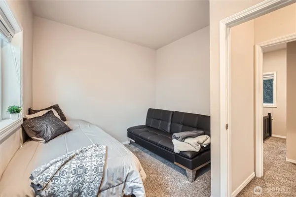 $1,195,000 | 12418 West Clear Lake Road East, Eatonville, WA 98328