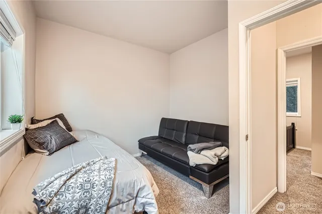 $1,195,000 | 12418 West Clear Lake Road East, Eatonville, WA 98328