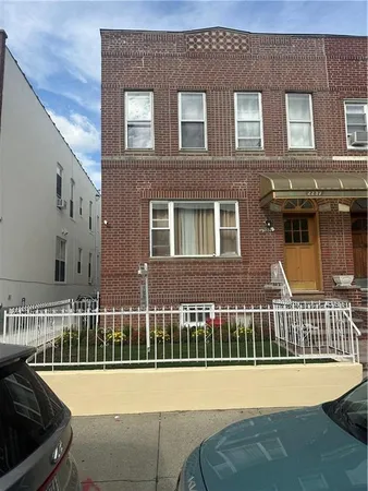 $1,900,000 | 2237 63rd Street | Mapleton