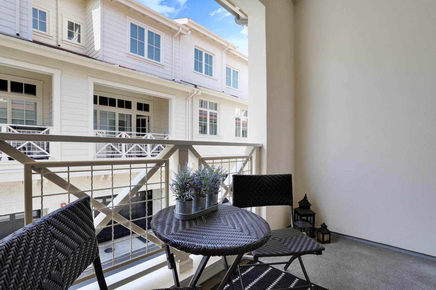 423 Robin Ridge Way Campbell, CA 95008 - Photo 19 of 49 Gallery Image 19