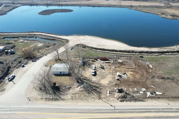 $1,900,000 | 17575 Highway 20, Caldwell, ID 83607