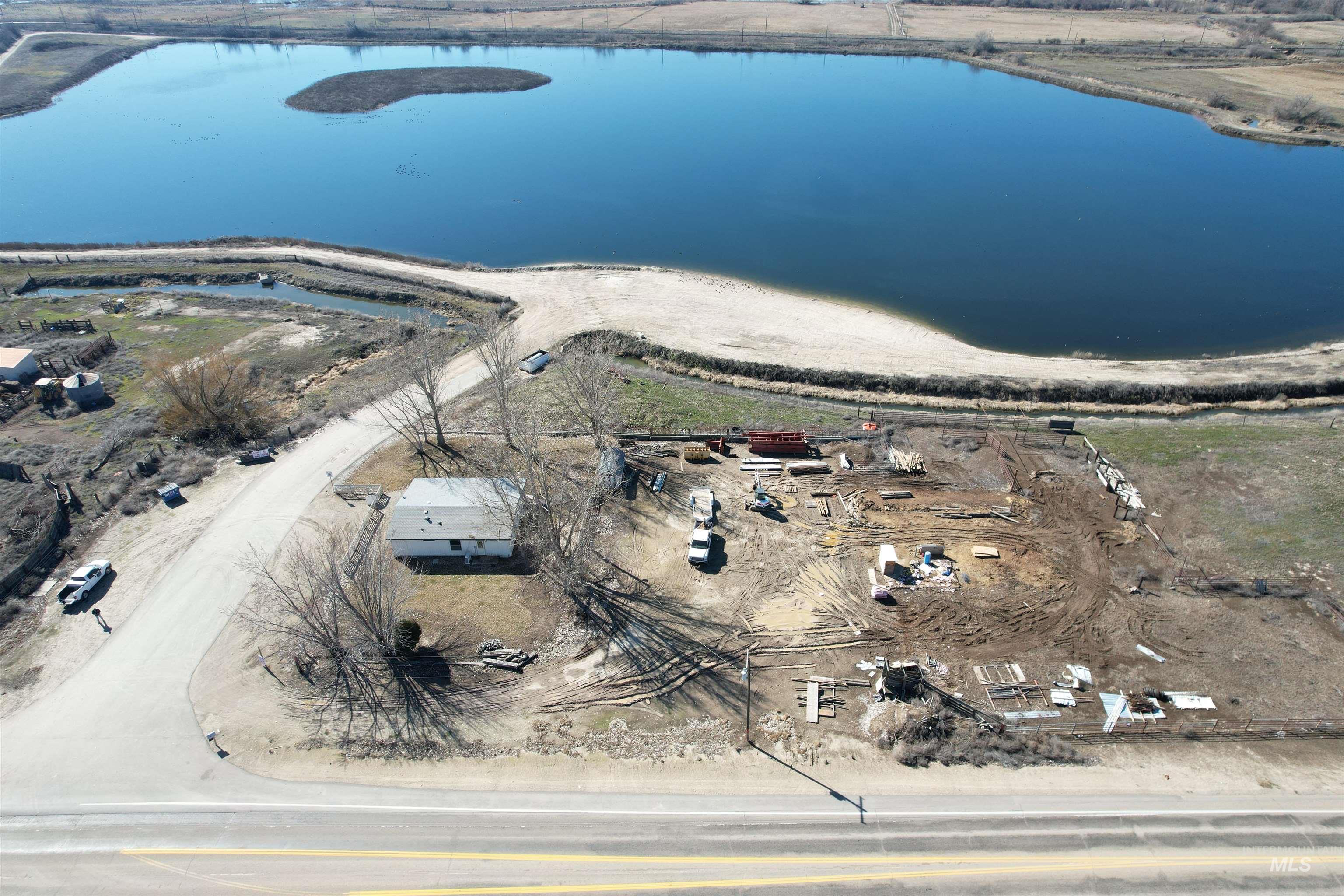 17575 Highway 20 Caldwell, ID 83607 - Photo 13 of 18 Aerial view of a large body of water