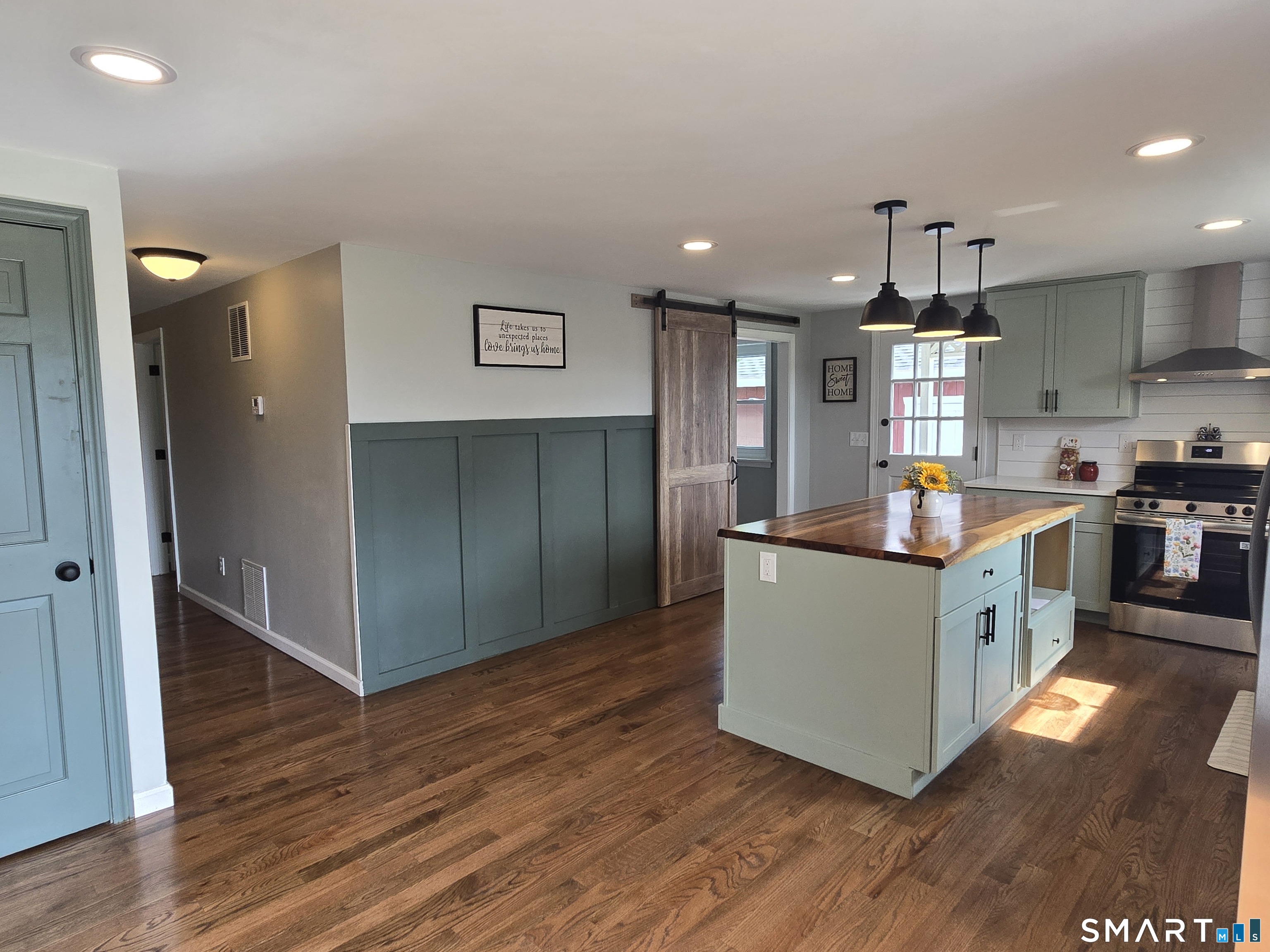 254 Jobs Hill Road Ellington, CT 06029 - Photo 7 of 26