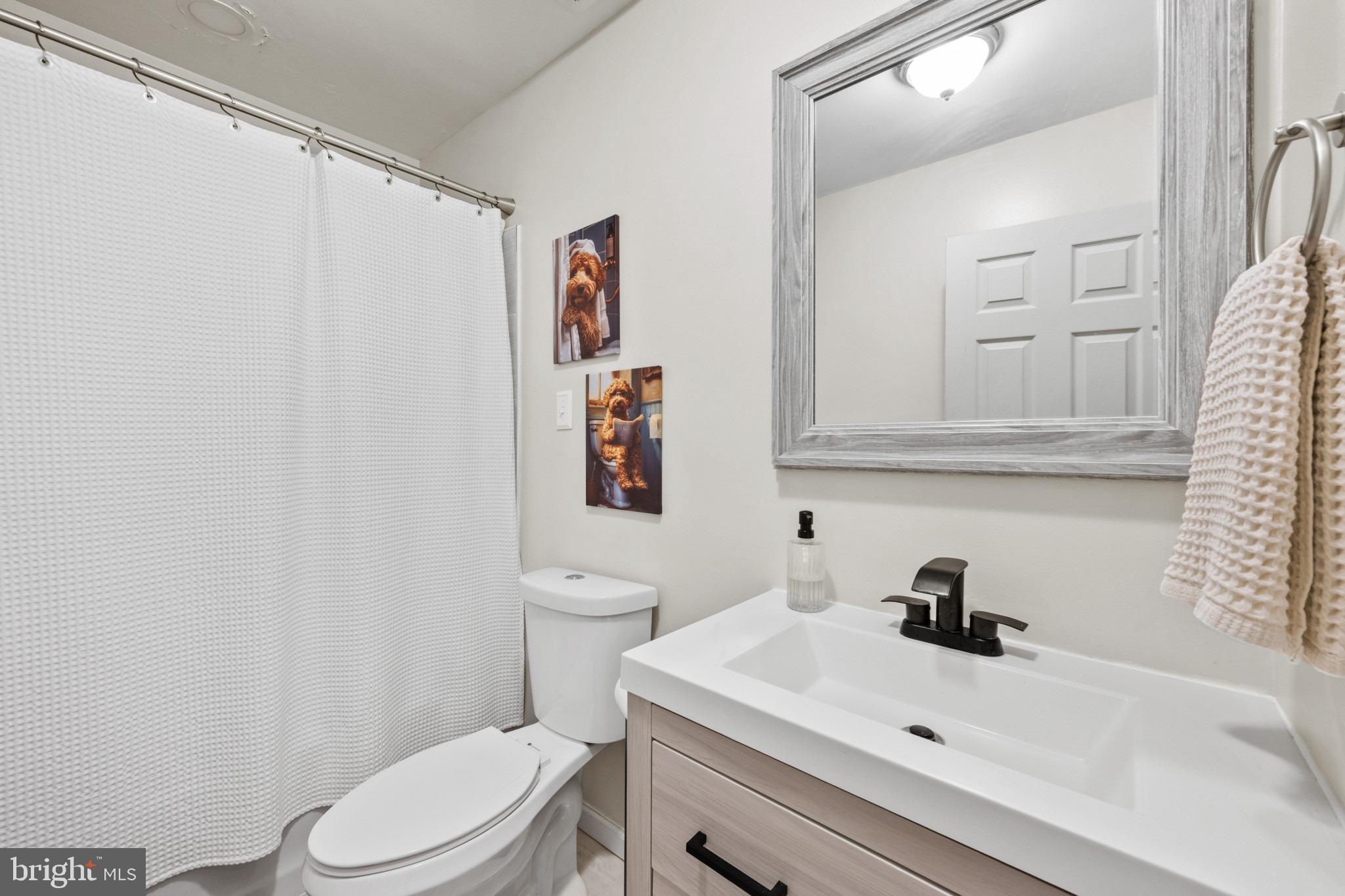 38 Ritters Ridge Court, Unit 38 Owings Mills, MD 21117 - Photo 16 of 36 full bathroom on upper level