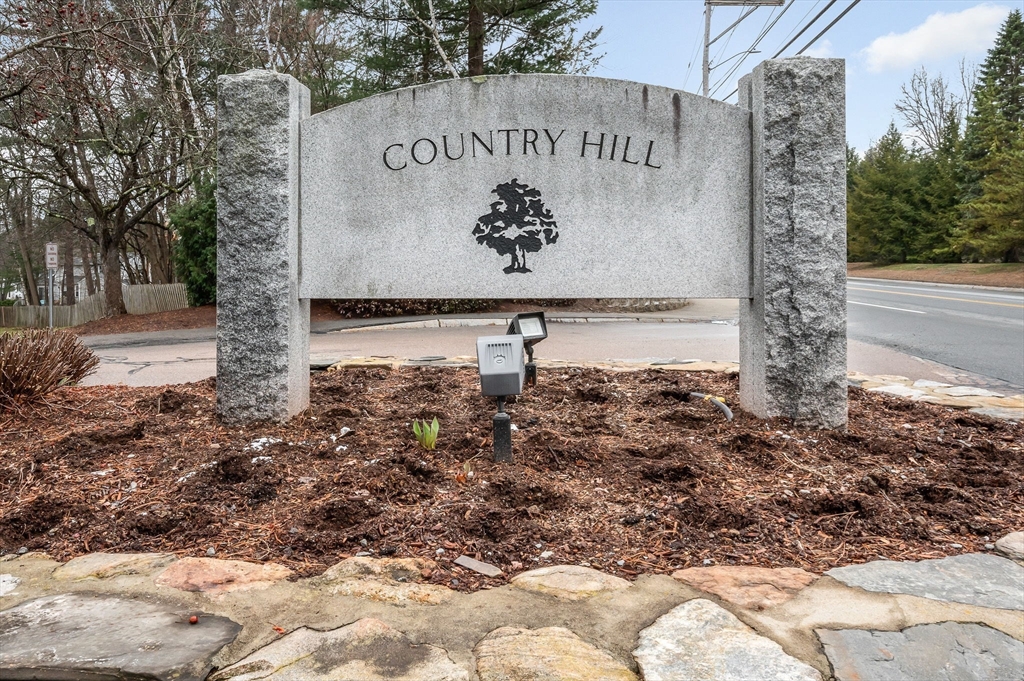 8 Fitzpatrick Circle, Unit 8 Nashua, NH 03063 - Photo 36 of 40