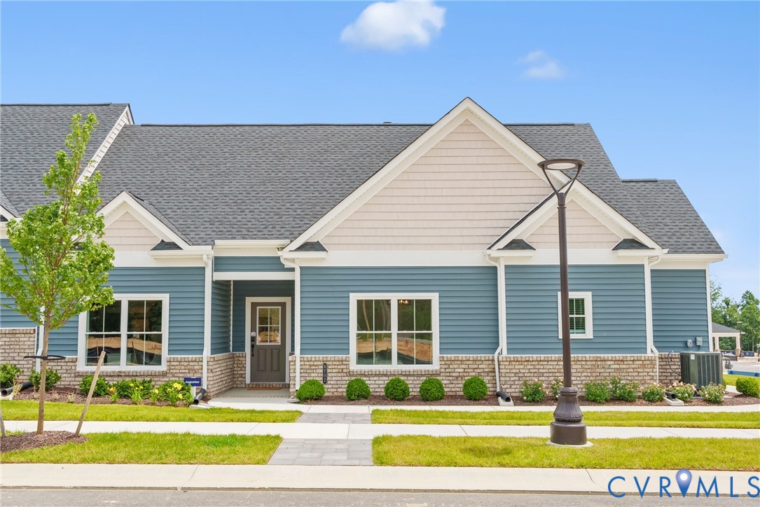 Photo from Boone Homes Gallery; photo of similar h