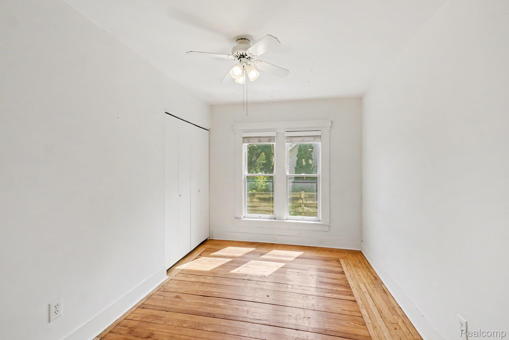 10266 Hegel Road Goodrich, MI 48438 - Photo 4 of 16 main floor bedroom,