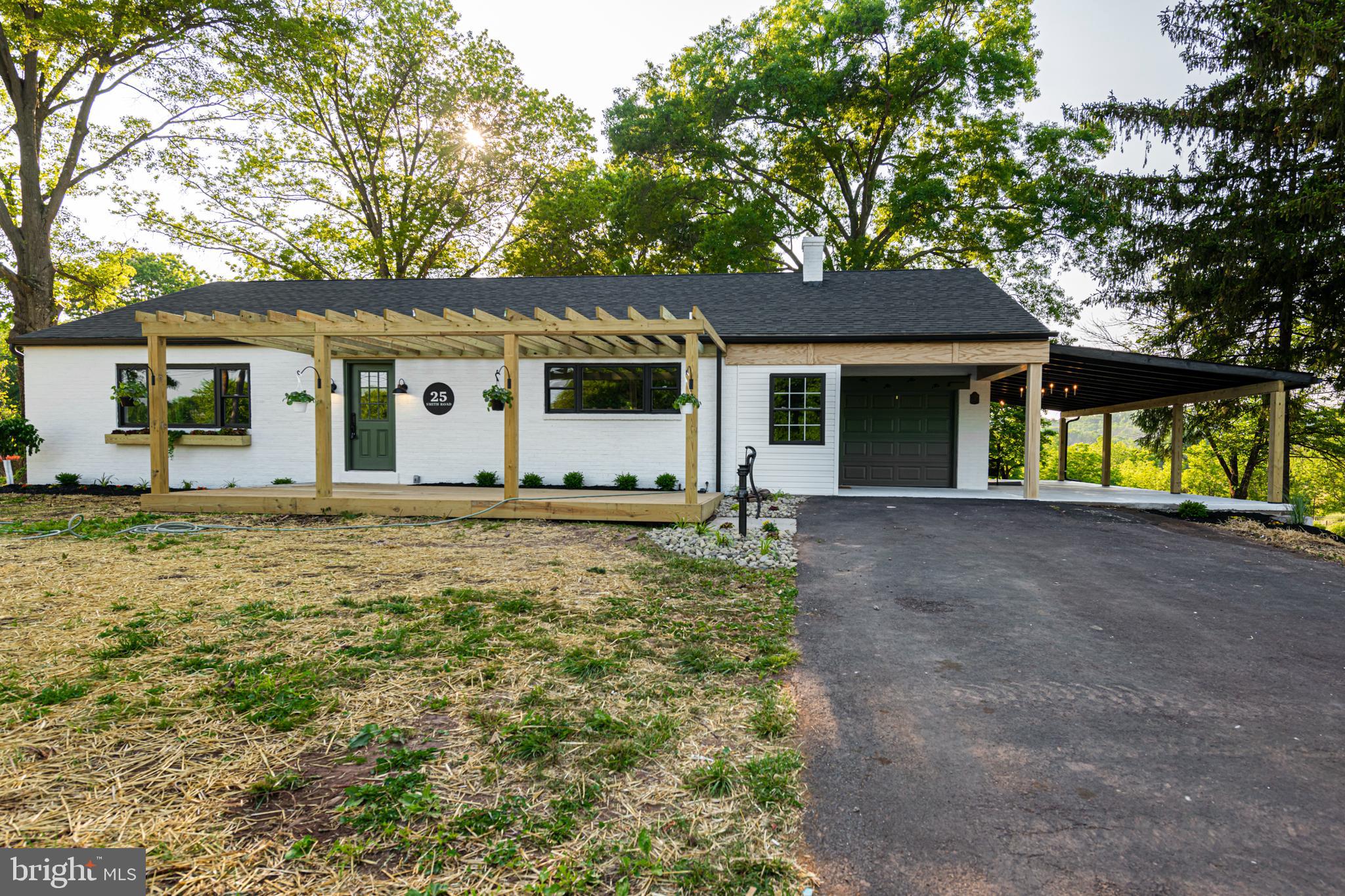 25 Smith Road Schwenksville, PA 19473 - Photo 1 of 54