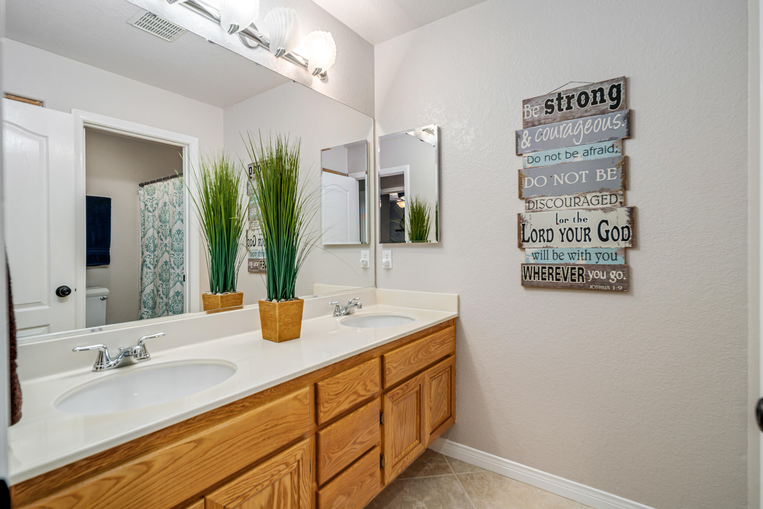 42243 Camden Way Lancaster, CA 93536 - Photo 27 of 45 Camden-27