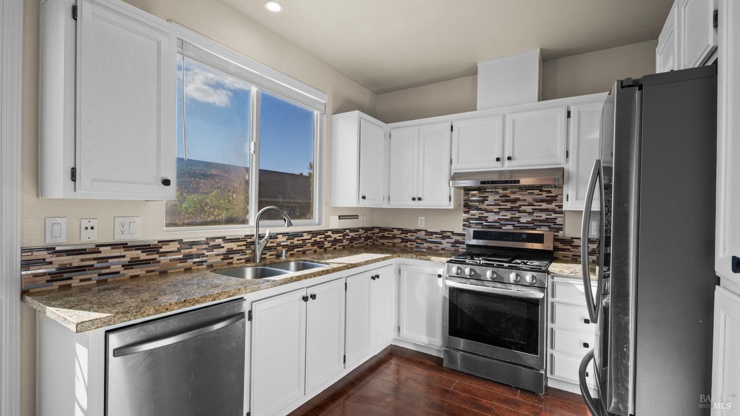 2473 Meda Avenue Santa Rosa, CA 95404 - Photo 9 of 28