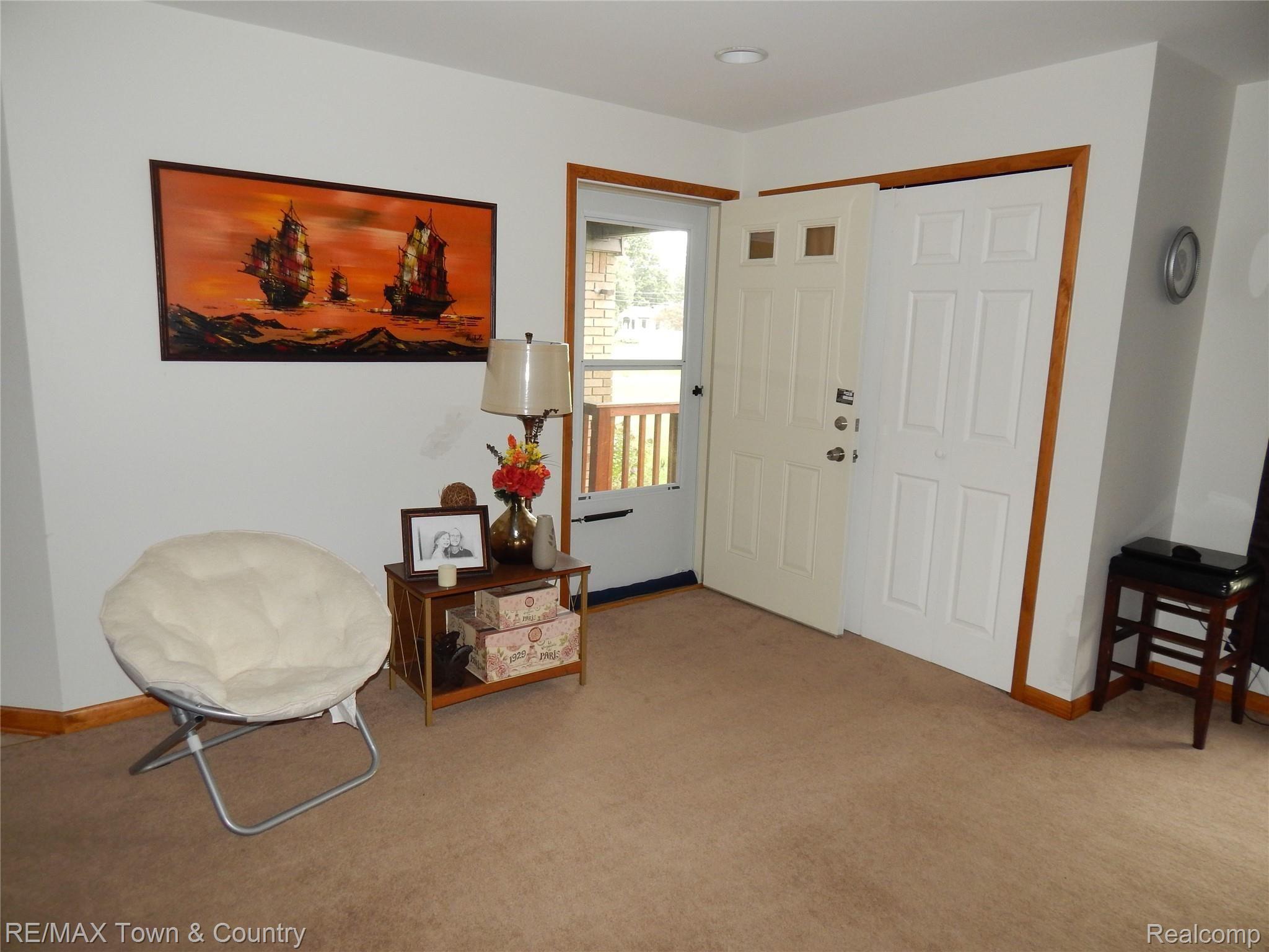 7145 Carpenter Road Flushing, MI 48433 - Photo 14 of 24 DSCN8582.JPG