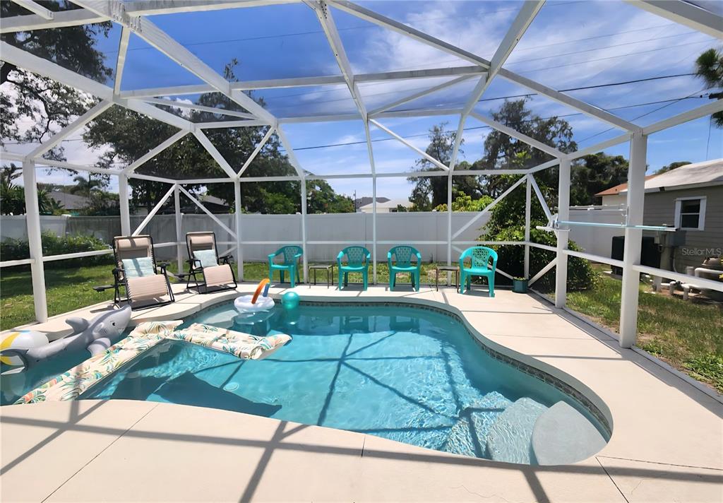 1027 Sunrise Road Venice, FL 34293 - Photo 15 of 53 Gallery Image 15