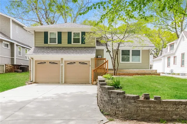 $328,000 | 6022 Locust Street, Kansas City, MO 64110