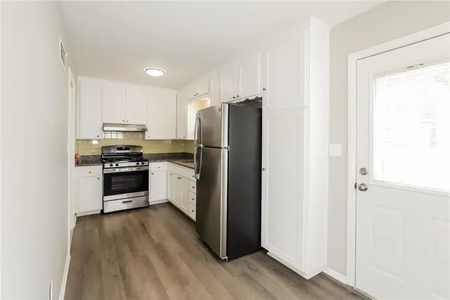 $328,000 | 6022 Locust Street, Kansas City, MO 64110