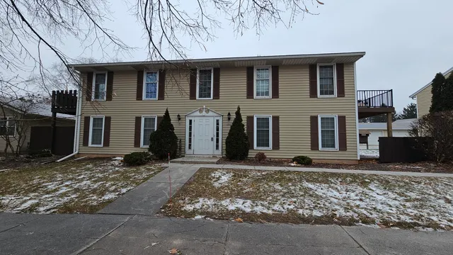 $99,900 | 2602 Camelot Boulevard, Unit C, Sheboygan, WI 53081