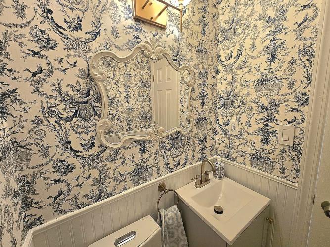 1584 Holly Road North Brunswick, NJ 08902 - Photo 11 of 34