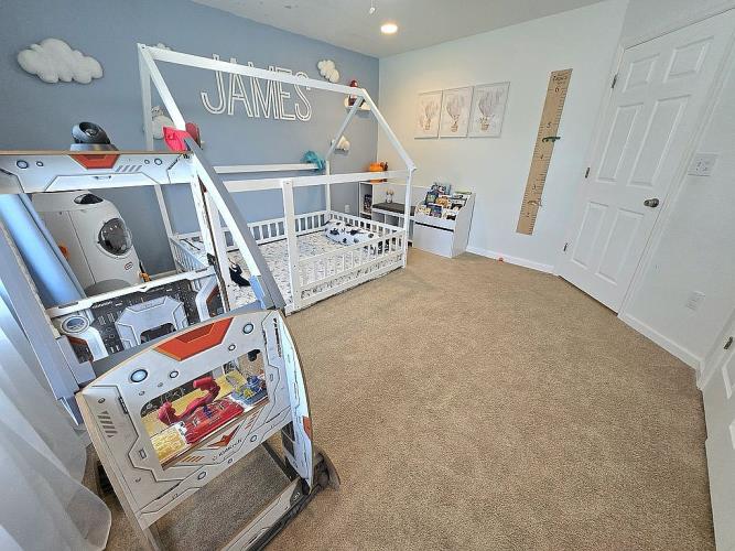 1584 Holly Road North Brunswick, NJ 08902 - Photo 22 of 34