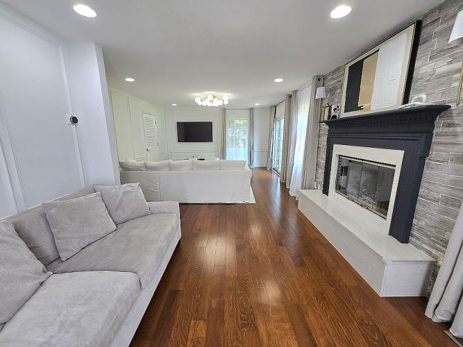 1584 Holly Road North Brunswick, NJ 08902 - Photo 4 of 34